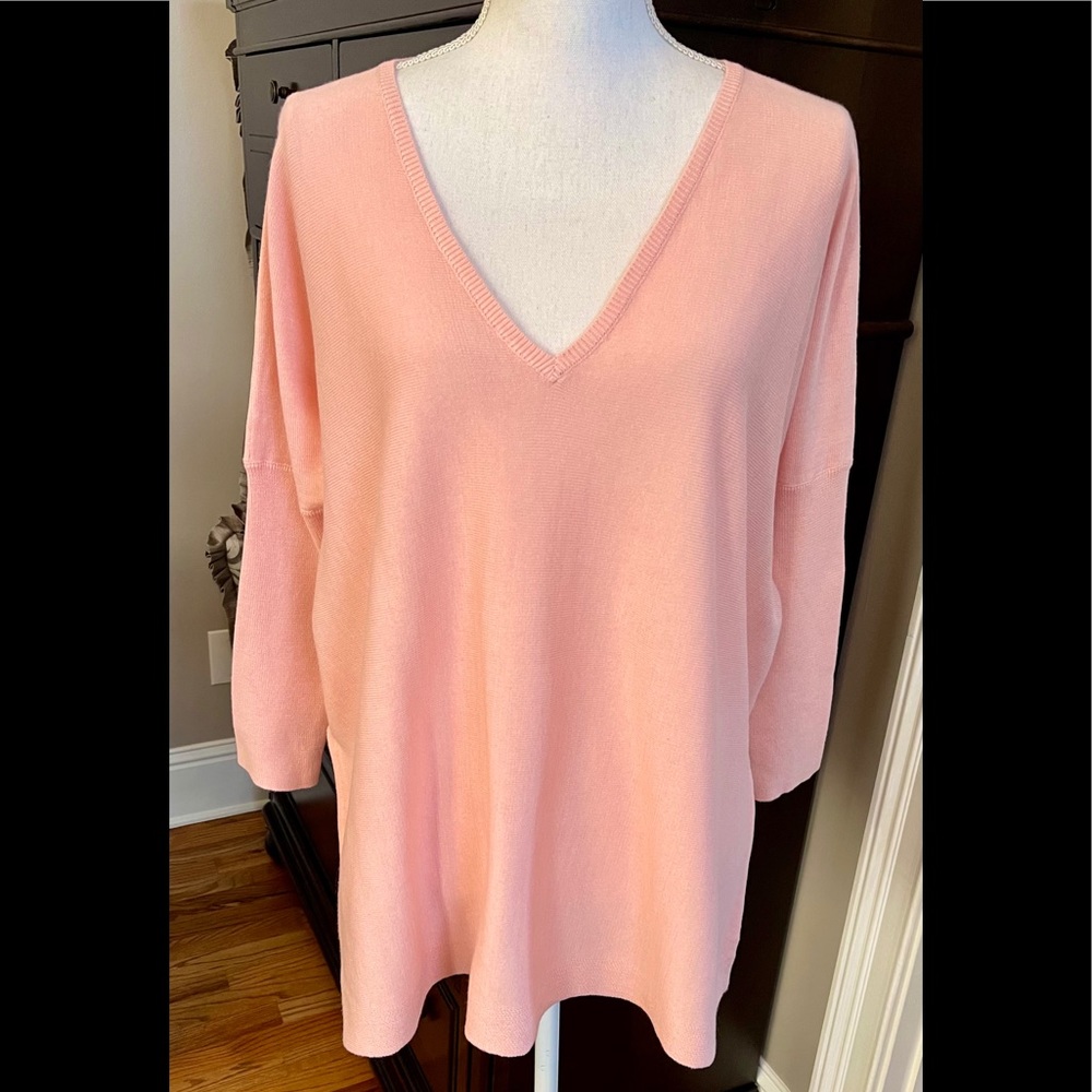 NWT! JOAN VASS SZ S OVERSIZED PINK SWEATER